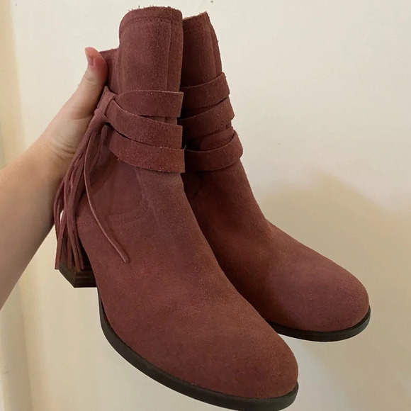 KOOLABURRA BY UGG KENZ TASSEL SIDE ZIP UP ANKLE BOOTIES BURGUNDY SUEDE SIZE 9 - Picture 3 of 7